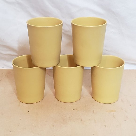 Vintage Tupperware Juice Cups 6oz Set of 5 Golden Rod 1251 Series F - Picture 1 of 4